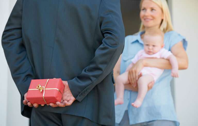 The Ultimate Guide to Thoughtful Gifts for a New Mom